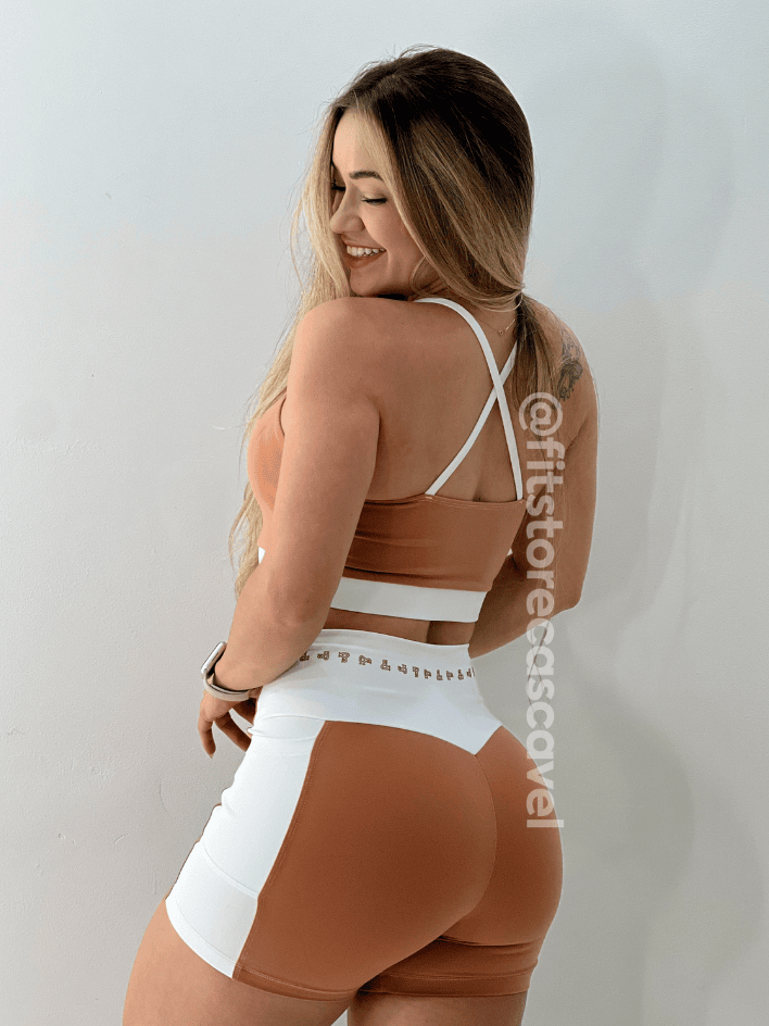 Conjunto Danger Fitness Top e Shorts